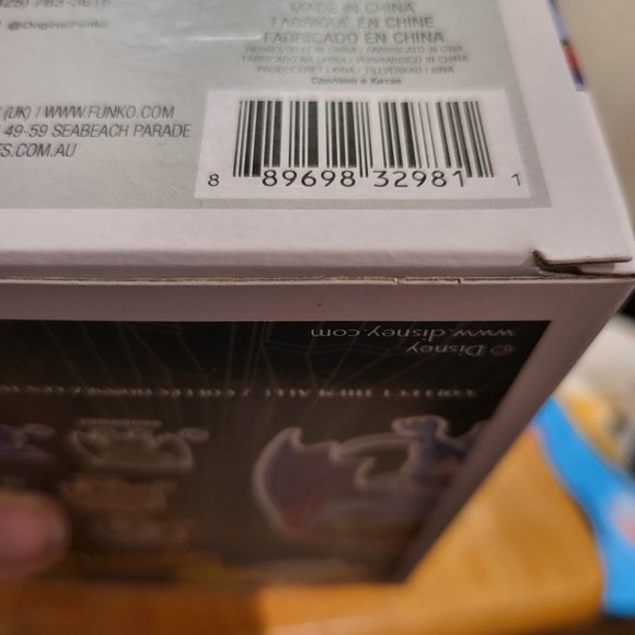 Disney Gargoyles Demona Hot Topic Exclusive Funko Pop - Picture 10 of 10